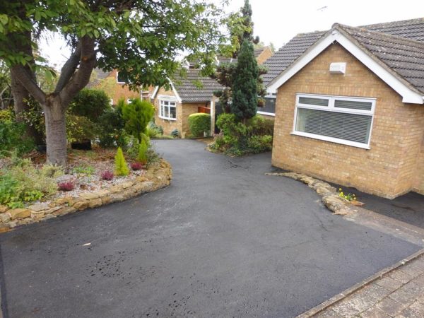 Our workers laying a driveway in Bilton