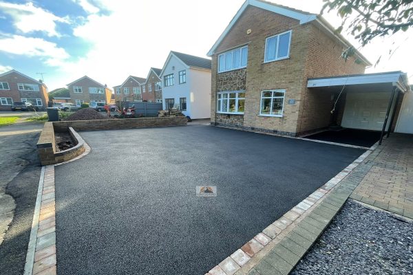 Our workers laying a driveway in Cropredy