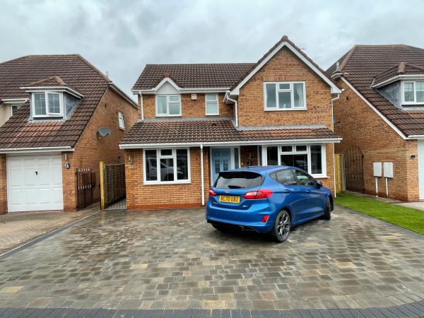 fitting a new driveway in Long Itchington, Warwickshire, CV47 9QX