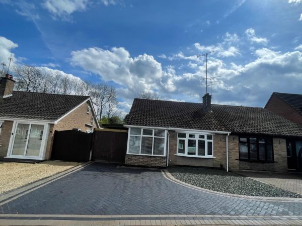 Our workers paving a driveway in Oldbury