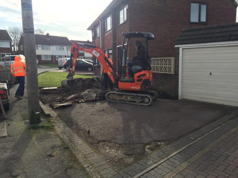 Driveway Installation in Ansley, Warwickshire, CV10 9NY