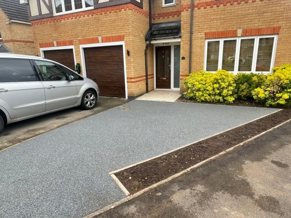 fitting a new driveway in Alcester, Warwickshire, B49 6AU