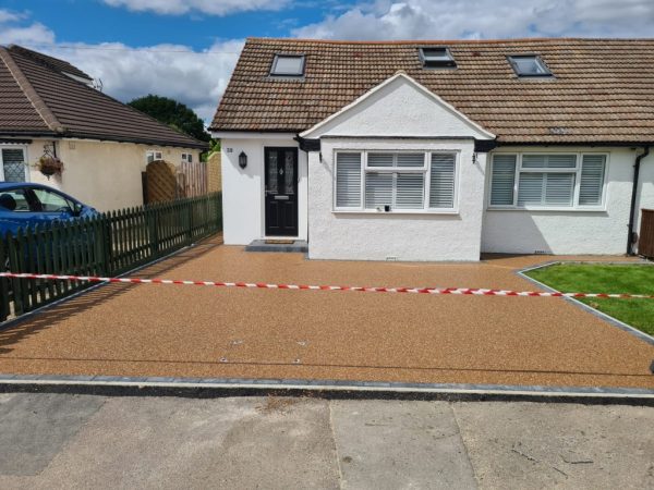 fitting a new driveway in Atherstone, Warwickshire, CV9 1AY