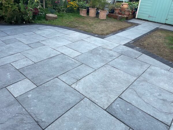 Limestone Patios (6)