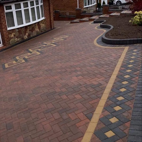 Installation of a driveway with block paving in Hatton, Warwickshire, CV35 7LE