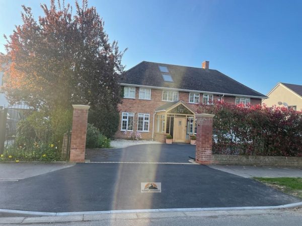 Summit Driveways in Alkerton, Oxfordshire, OX17 6AA, https://www.ksm.fyi/4j